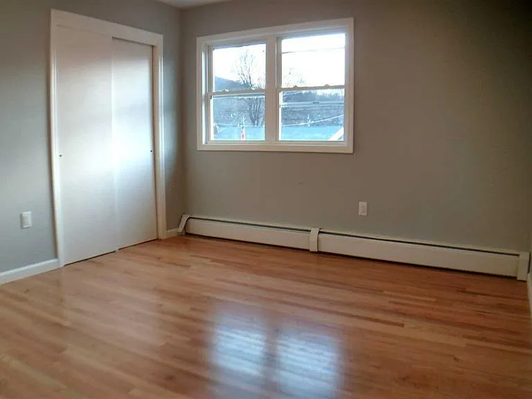 29 Heaney Dr — Photo 12