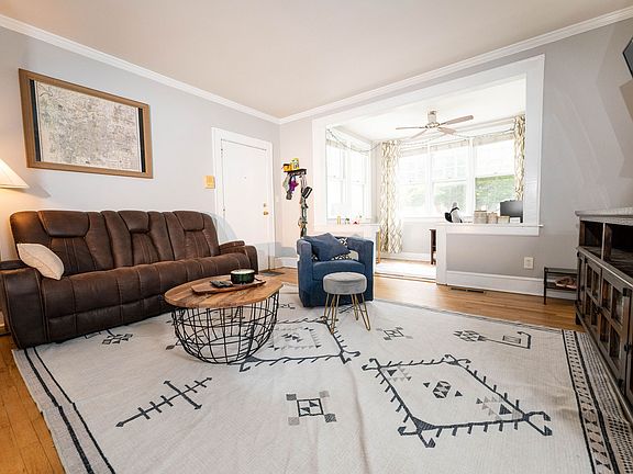 5th image of 435 10th St NE APT 19