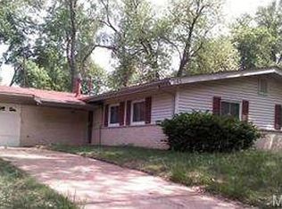 3145 Durwood Dr, Florissant, MO 63033