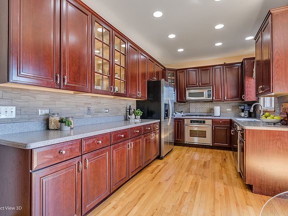 5th image of 24821 Ironwood Ct