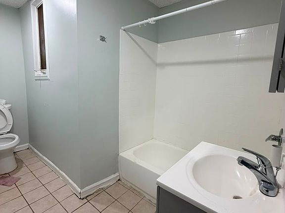 4th image of 265 Sherman Ave APT 2F
