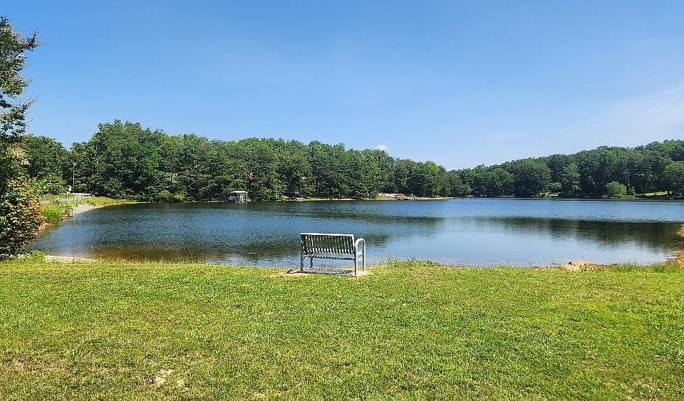 1st image of 227 Lake Shore Dr