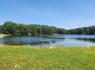 227 Lake Shore Dr, Pikeville, TN 37367