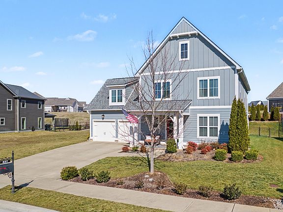 2nd image of 837 Plowson Rd