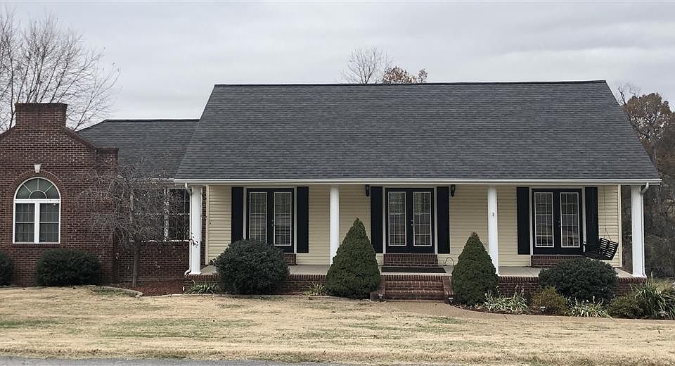1st image of 405 Centennial Dr