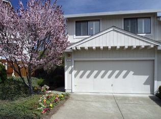 42 Cedarwood Ln, Novato, CA