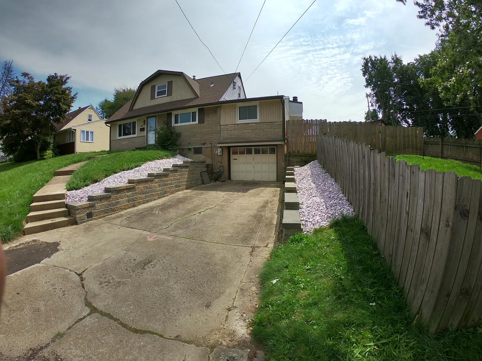 2804 Ford Ave photo 1