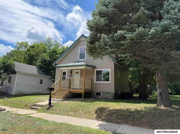 1514 N Pennsylvania Ave, Mason City, IA 50401
