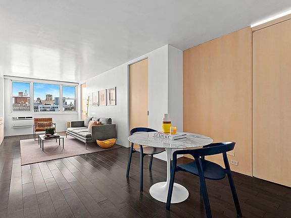 3rd image of 77 7th Ave APT 16C