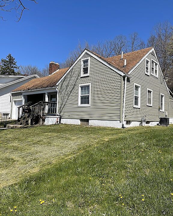 2nd image of 58 S Delmar Ave