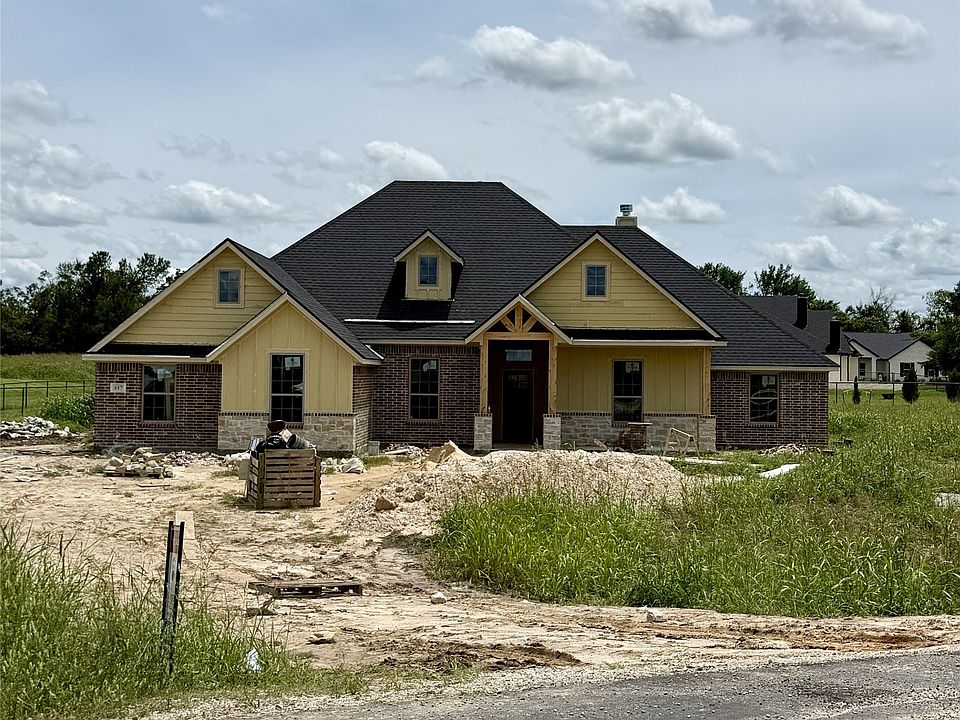 1st image of 612 Winkler Way