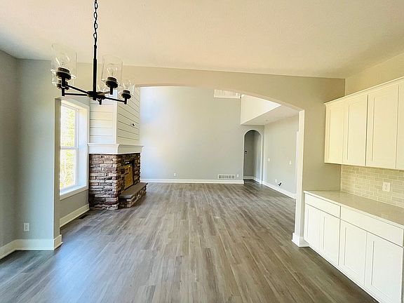 5th image of 14567 Windway Dr