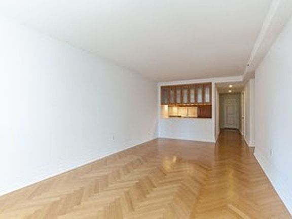 5th image of 205 E 85th St APT 5J