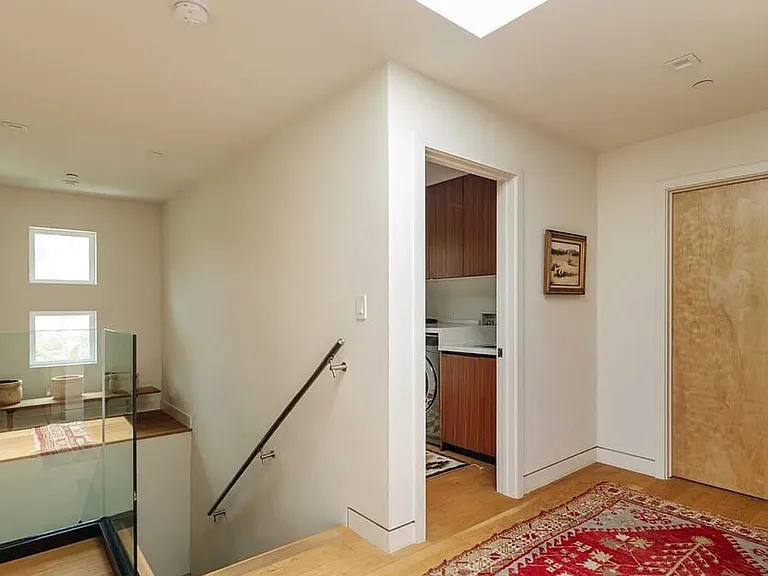 4063 Huron Ave — Photo 6