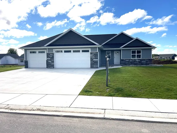 563 Emerald Isle Ct, Wrightstown, WI 54180