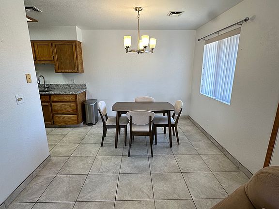 5th image of 3057 Shoshone Dr APT 4