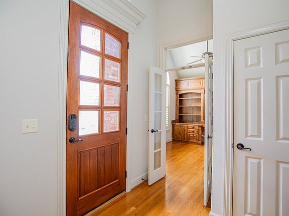 3rd image of 5504 S Turnberry Rd