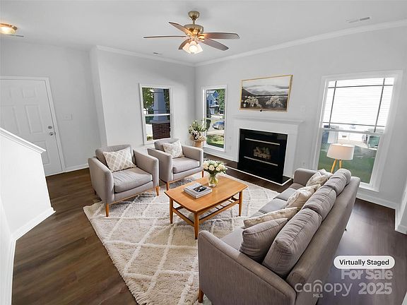 2nd image of 2124 Majestic Poplar Dr