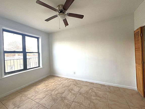 4th image of 2027 Stillwell Ave APT 3F
