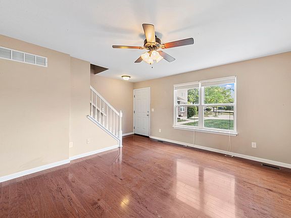 3rd image of 1314 Dartmouth Ct