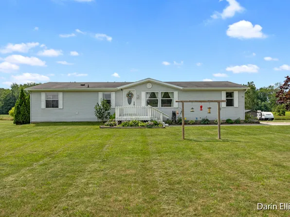 7583 Seeley Rd, Belding, MI 48809