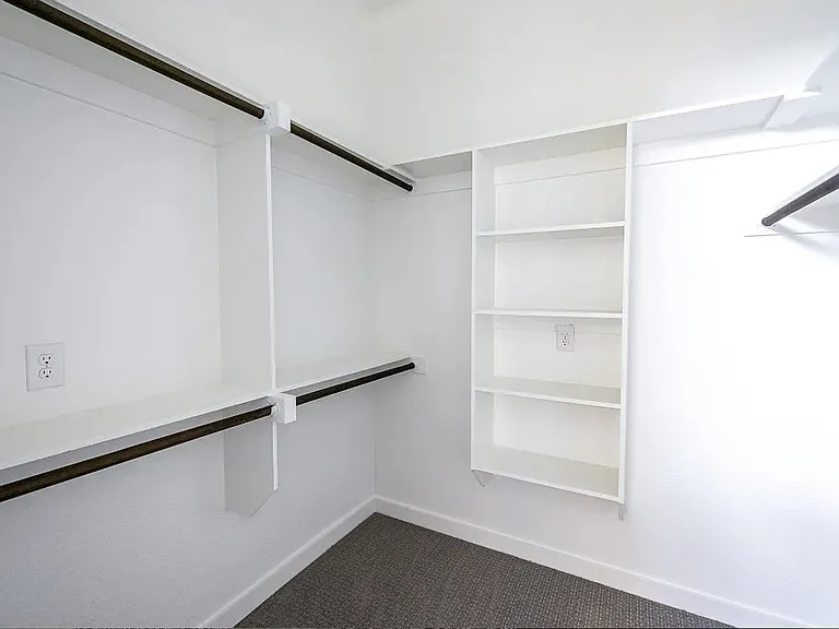4818 Manett St #102 — Photo 20