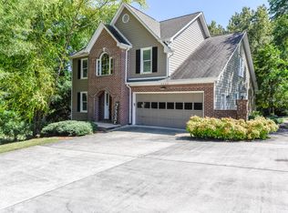 2202 Downing Cir, Maryville, TN 37803
