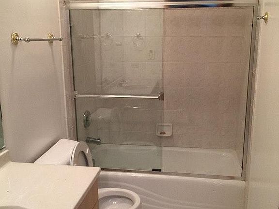 4th image of 3808 S Parnell Ave