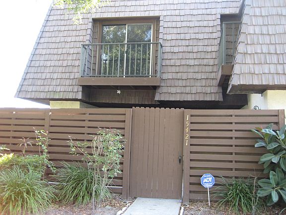 5th image of 15421 W Pond Woods Dr