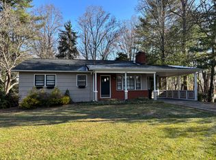 68 Oak Hill Rd, Candler, NC 28715