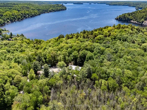 1467 N Mary Lake Rd, Town Of Huntsville, ON P1H 2J3