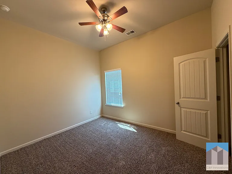 881 Franklin Mill Trce — Photo 33