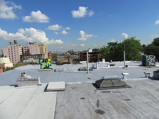 Rented by Lucky Apt Inc | media 22