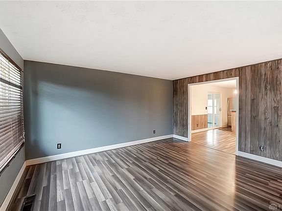 4th image of 7740 Rustic Woods Dr