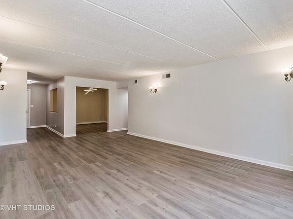 5th image of 9386 Landings Ln Unit 108