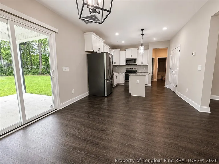 621 Blawell Cir — Photo 12