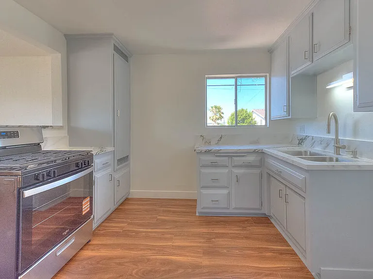 8468 Halldale Ave — Photo 13