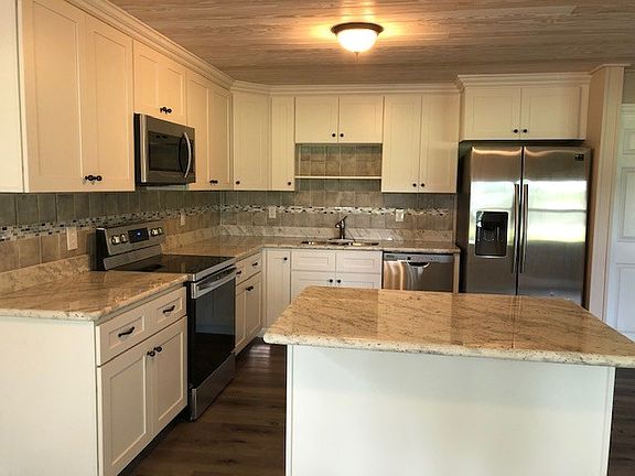 2nd image of 11431 NW 94th Ter