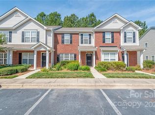 8042 Stoneham Ct, Matthews, NC