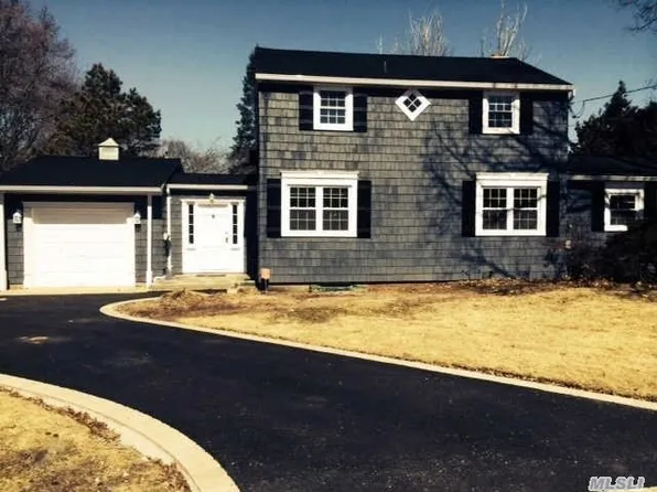 145 Overton St, Deer Park, NY 11729