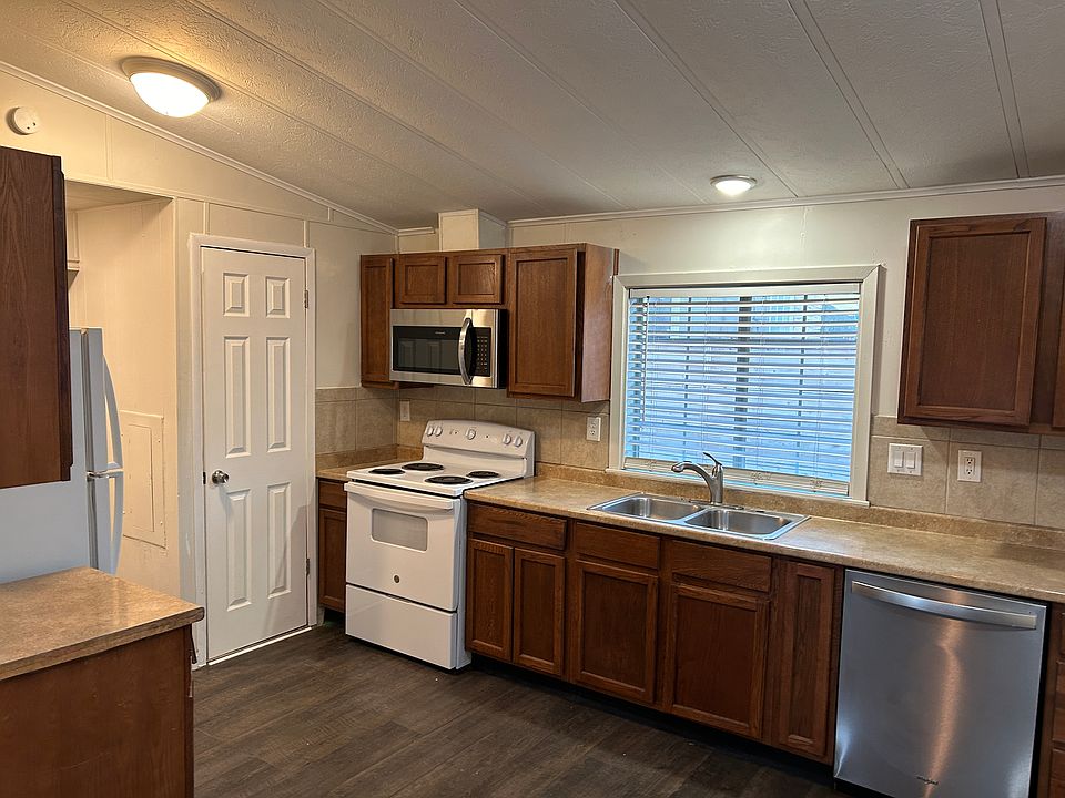 1st image of 930 Via Viejo St #7W