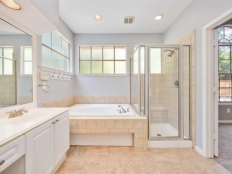 11 Alden Glen Ct — Photo 26