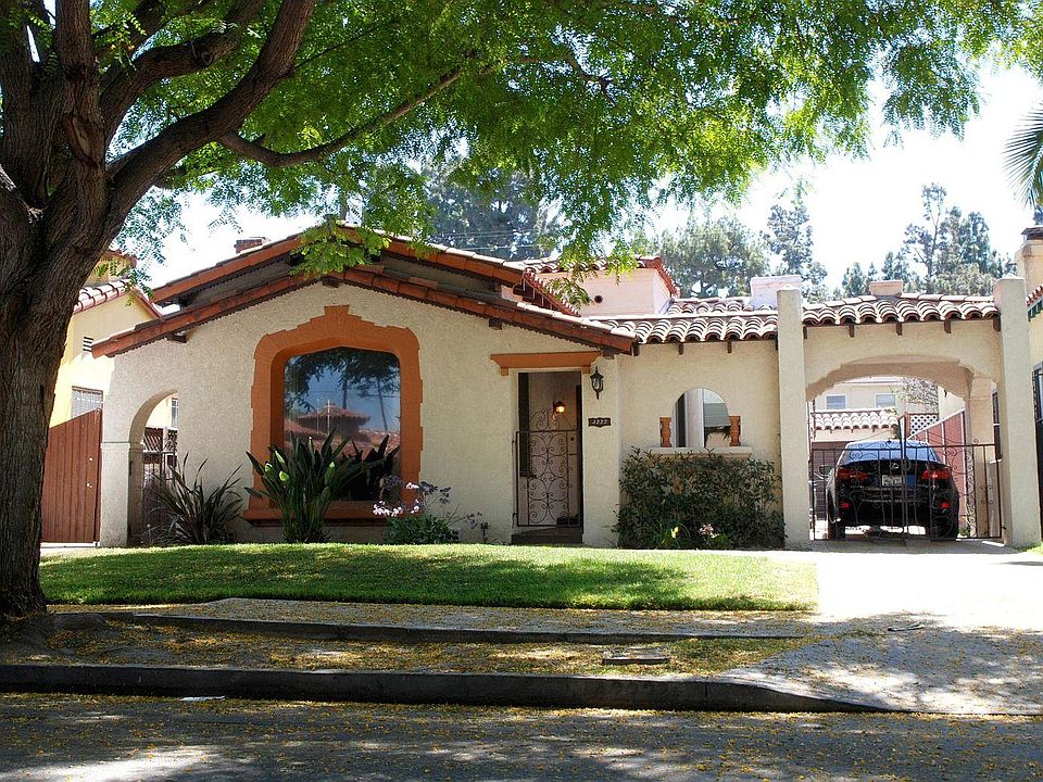 1st image of 4222 S Norton Ave