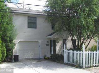 848 N Shore Dr, Glen Burnie, MD 21060