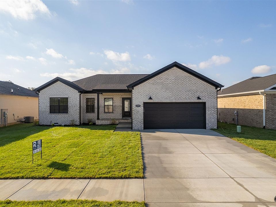 1st image of 2589 Cedrus Ave