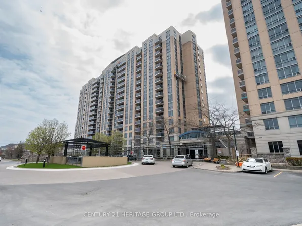 8 Mondeo Dr #415, Toronto, ON M1P 5C7