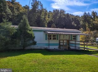 1056 Arch Rock Rd, Mifflintown, PA 17059