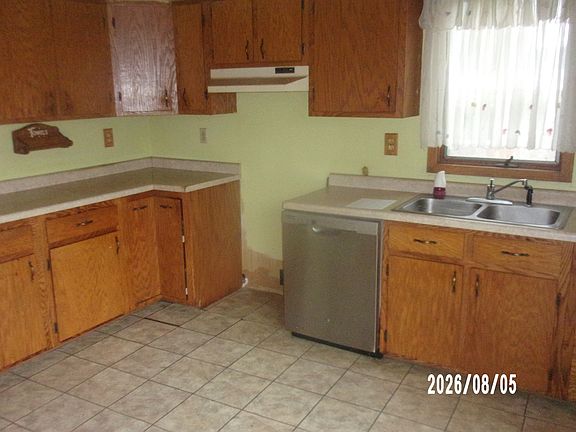 4th image of 312 E Spruce St