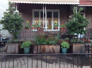 2362 26th St, Astoria, NY 11105