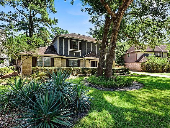 4th image of 14006 Burke Forest Dr